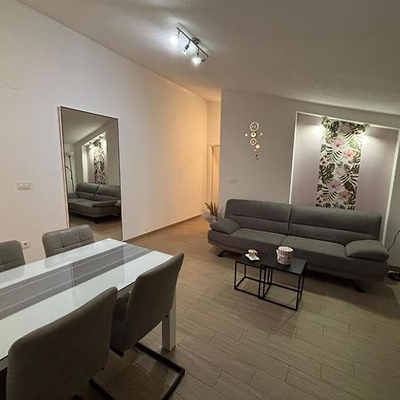 Apartman Sunny Vacay Каштела Екстер'єр фото